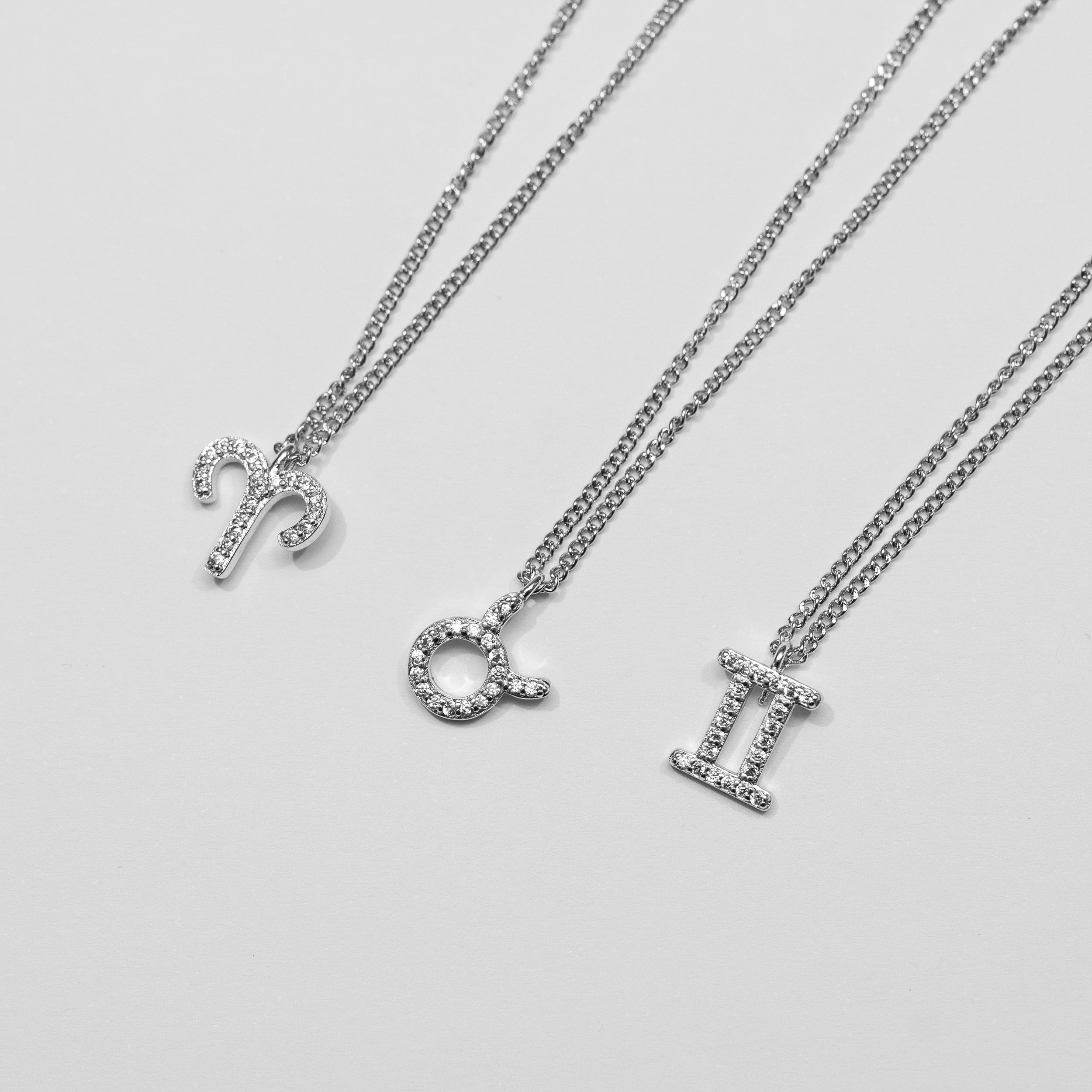 STERRETEKEN KETTING MET ZIRCONIA