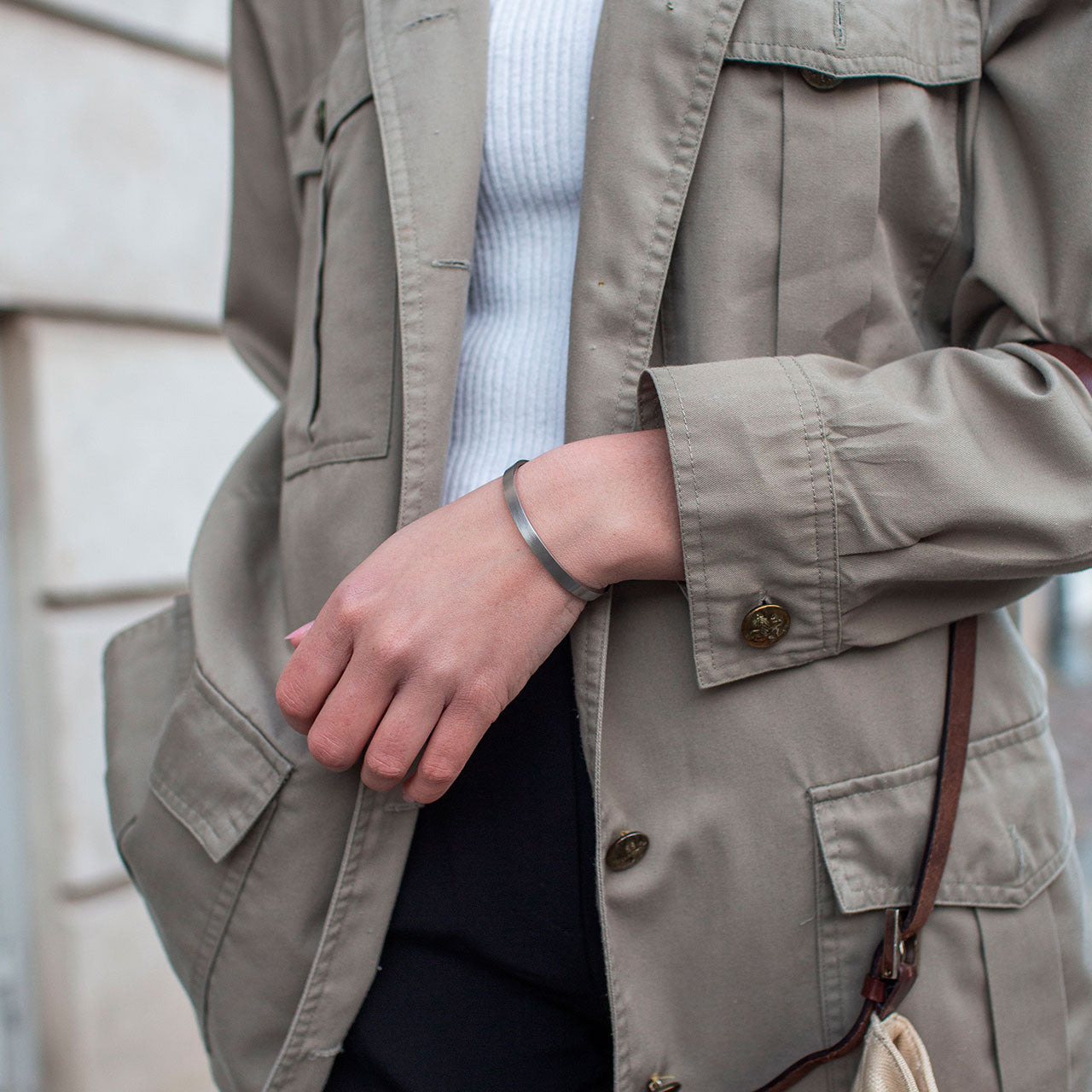 MATTE ARMBAND