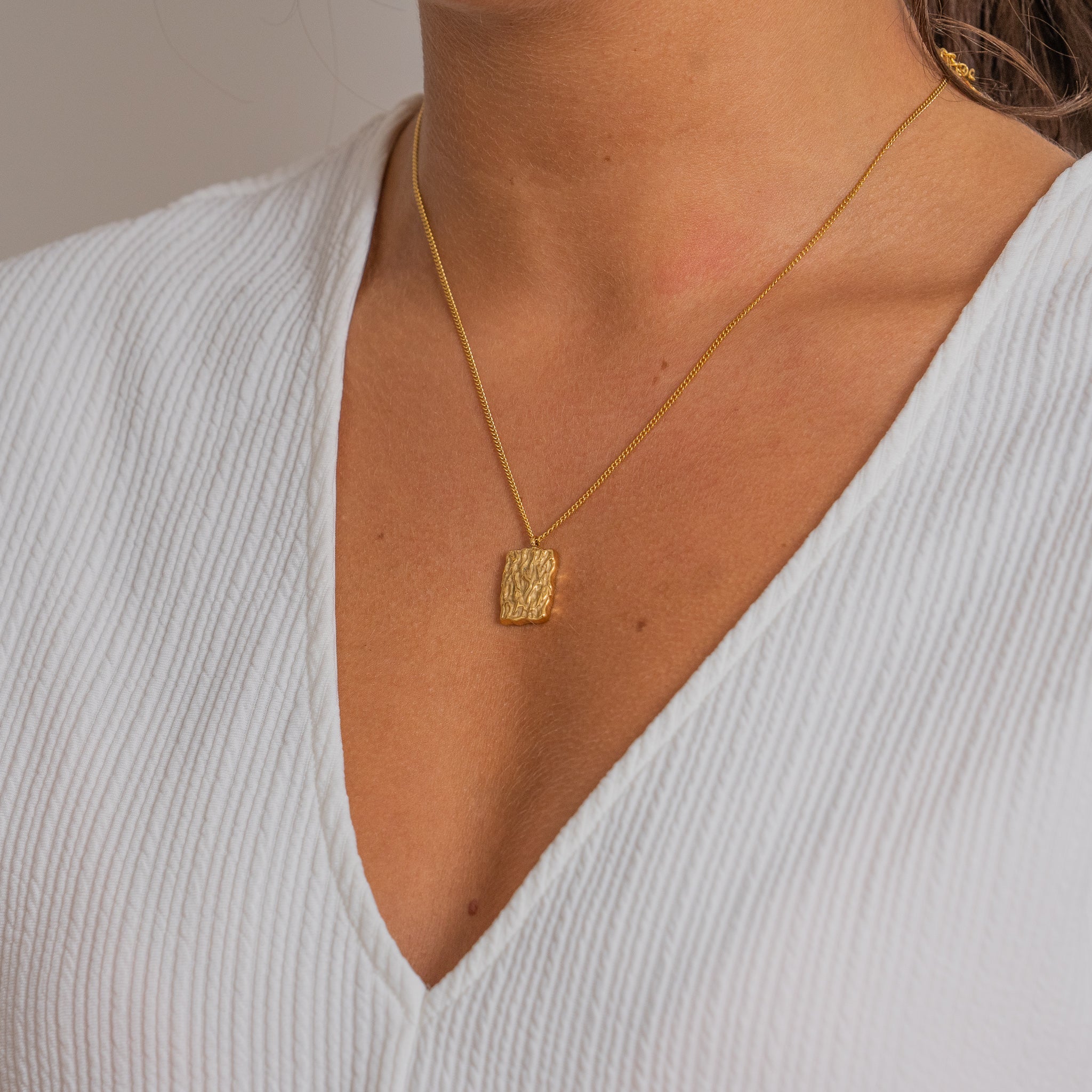 WAVY GROOT KETTING - VERGULD
