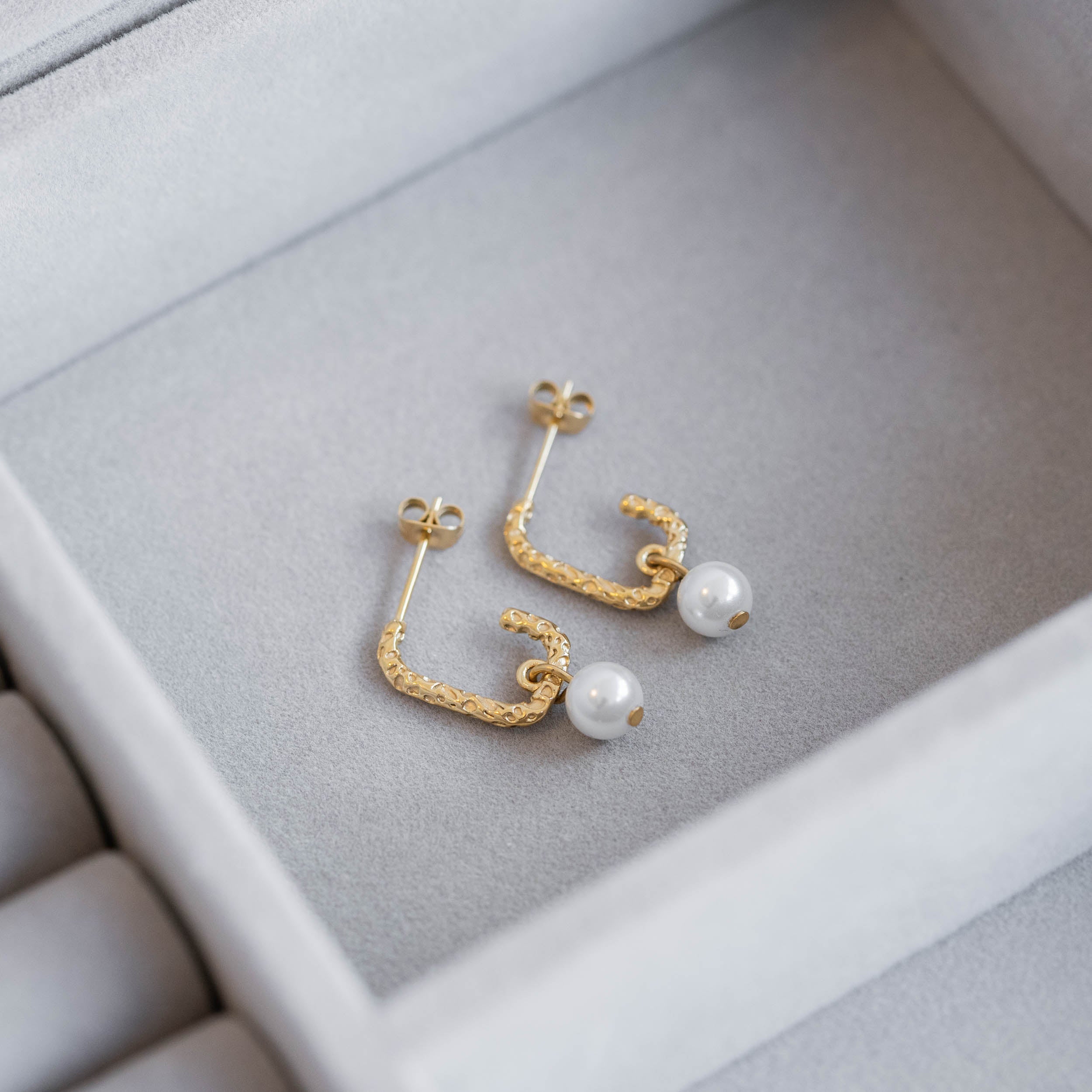 MOON OORBELLEN MET PAREL